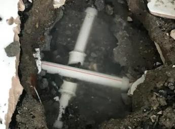 和政阳台漏水维修公司为您分享楼上楼下漏水怎么处理